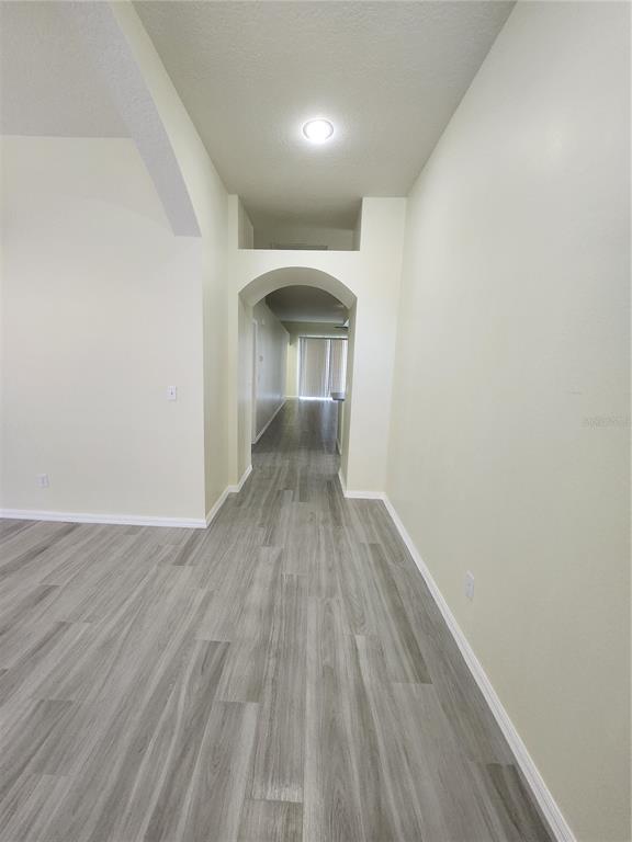 Foto del edificio - 819 Sandy Trail Pl