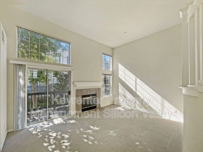 Building Photo - 1889 Kobuk Valley Common