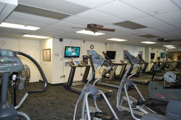 Foto del edificio - 450 S Marion Pkwy