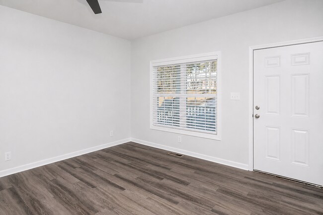 Foto del edificio - 2612 Holloway St