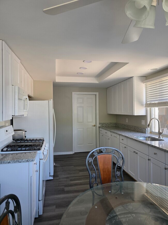 Foto del edificio - 974 A Thornbury Ln