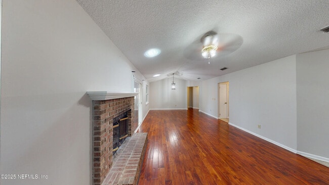 Building Photo - 2063 Wax Myrtle Ct