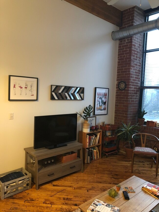 Building Photo - The Lofts At Chimney Hill