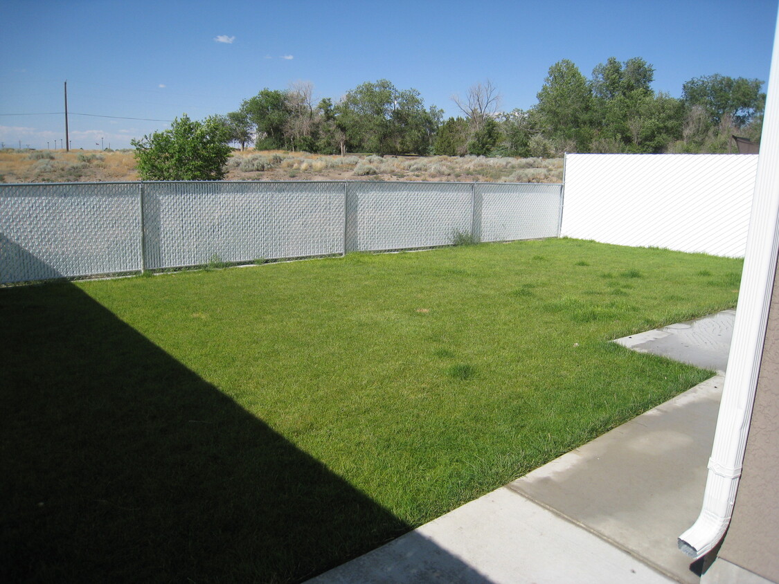 Building Photo - 5017 Buckaroo Dr