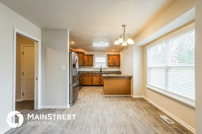 Foto del edificio - 5011 Cronin Dr