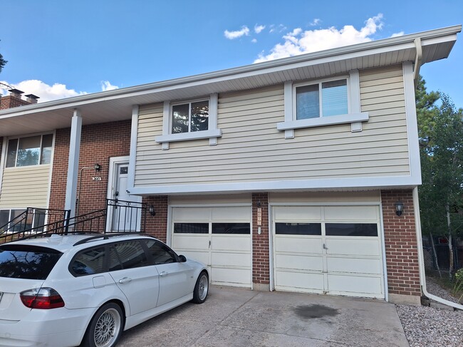 Building Photo - 2645 Oro Blanco Drive