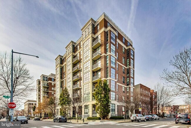 Foto del edificio - 2020 12th St NW