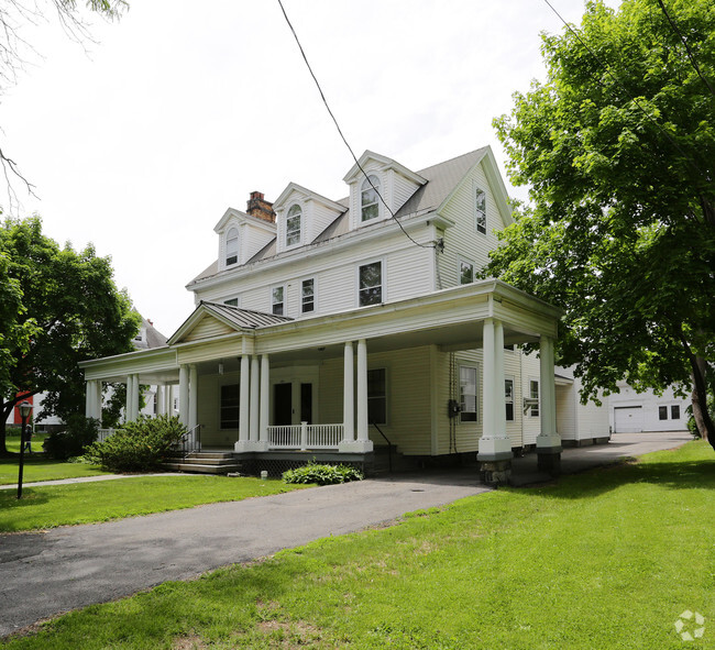 Building Photo - 133 S Lake Ave