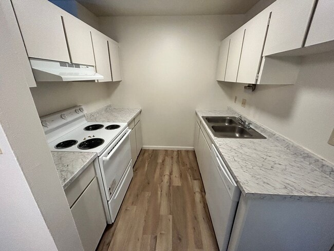 Interior Photo - Broadway Apartments