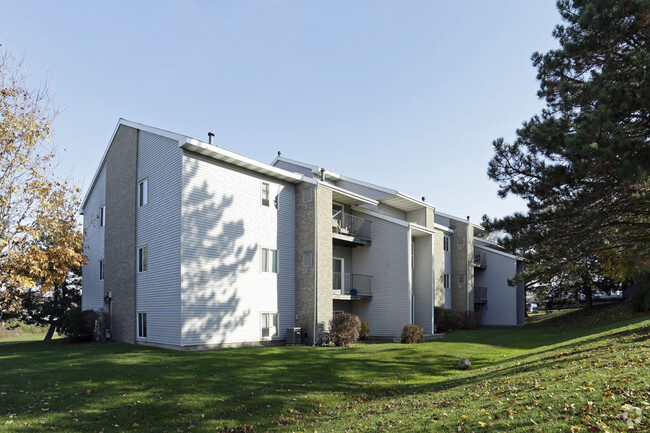 Foto del edificio - Bay Pointe Apartments