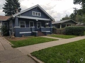 Building Photo - 606 Fontanero St
