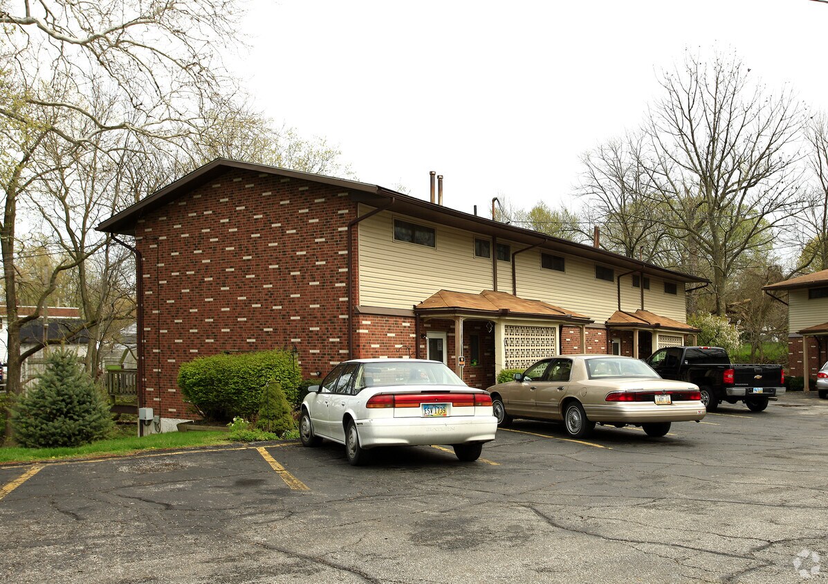 37235 Detroit Rd, Avon, OH 44011 Apartments in Avon, OH