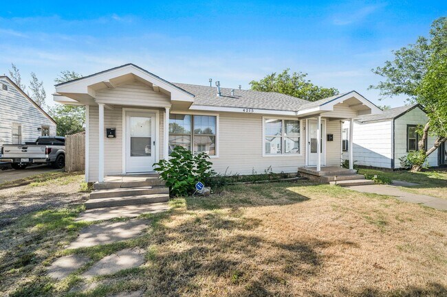 Foto del edificio - 4215 SW 11th Ave