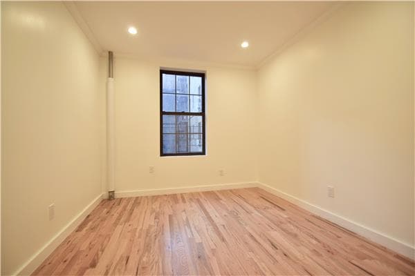 Building Photo - 210 W 150th St