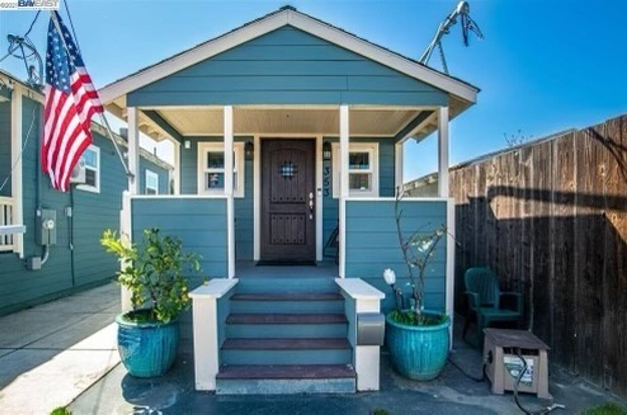 Primary Photo - Stunning remodeled 1 Bedroom Livermore dol...