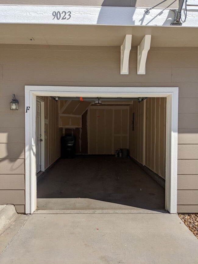 Building Photo - 9023 Apache Plume Dr