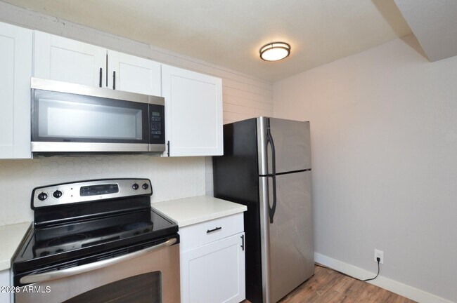 Foto del edificio - 6040 N 21st Ave