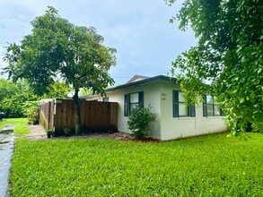 Building Photo - 4583 Barclay Crescent