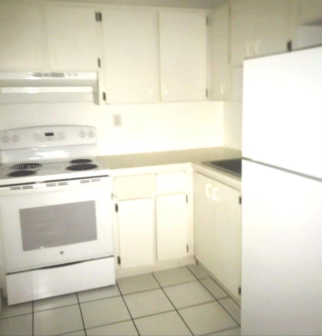 Building Photo - 505 NW 177th St