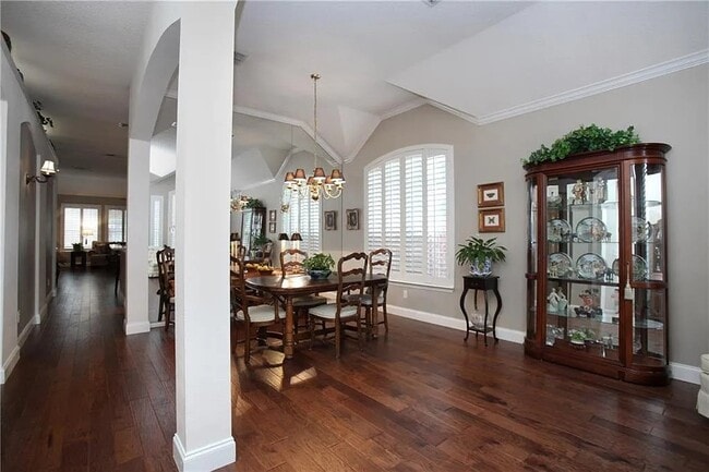 Building Photo - 8600 Ironwood Dr