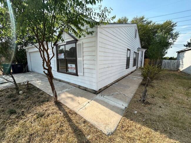 Building Photo - 5726 Glacier Sun Dr