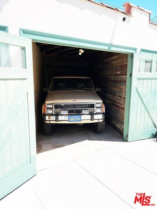 Primary Photo - 752 North Edinburgh Avenue, Los Angeles, C...
