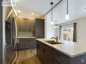 Building Photo - 1405 Westwood Cir