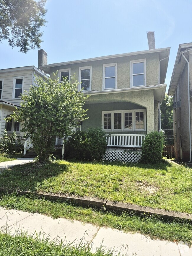 Building Photo - 2109 4th Ave