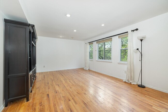 Foto del edificio - 743 10th St