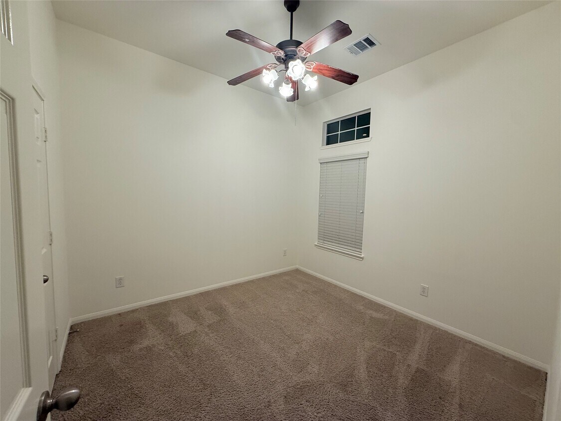 Building Photo - 27219 Camden Glen Ln