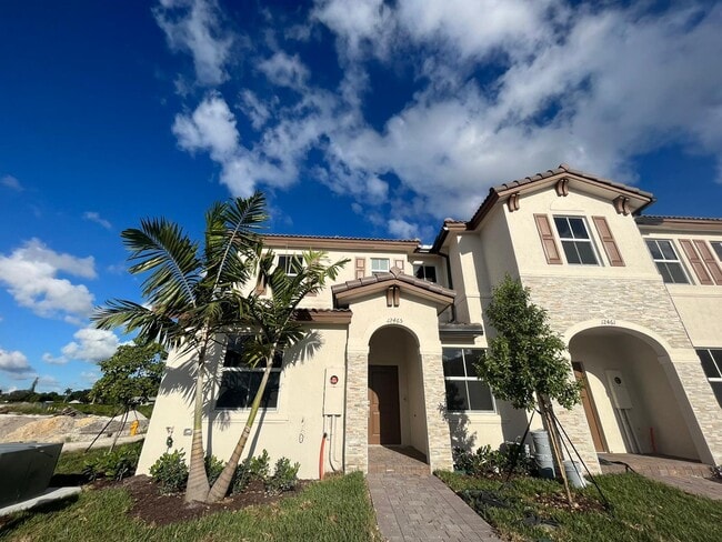Building Photo - 12465 NW 23rd Ct
