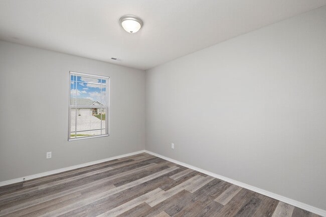 Building Photo - 1119 S Calabria Ave