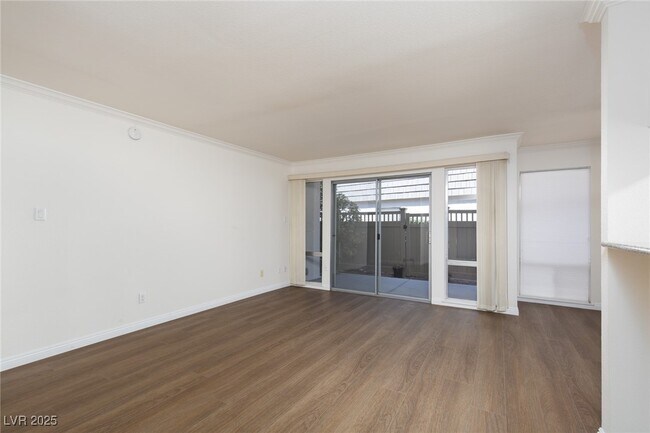 Foto del edificio - 753 Oakmont Ave