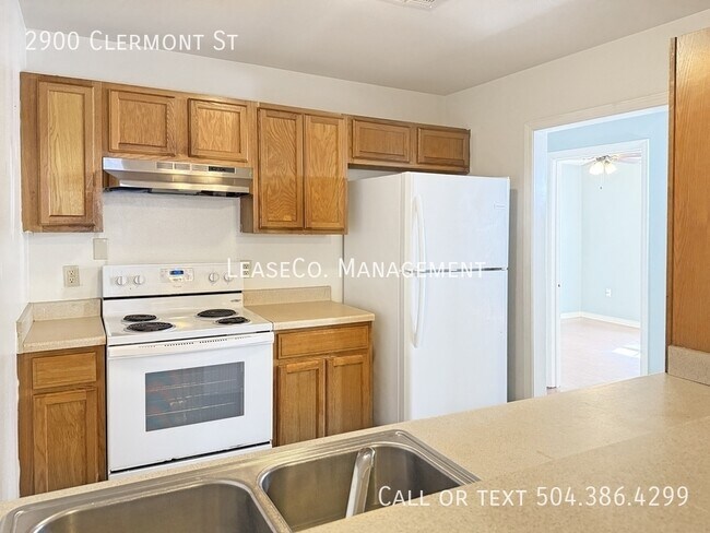 Foto del edificio - 2900 Clermont St