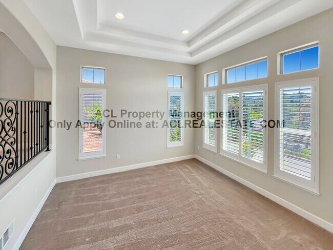 Foto del edificio - Beautiful 4 Bed / 3 Bath Home with Views —...