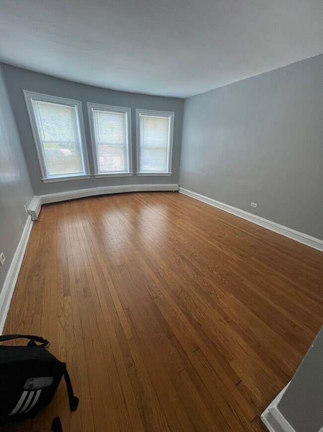 Foto del edificio - 909 E 85th St
