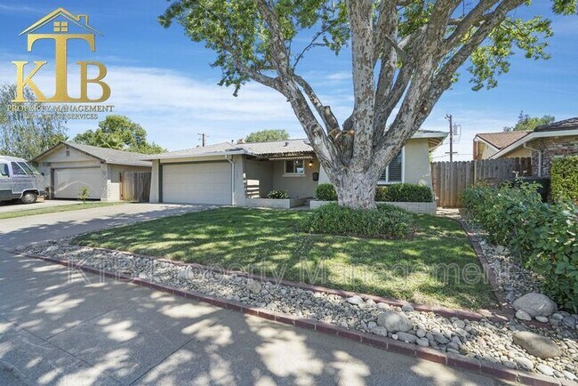 Foto del edificio - 8739 Merribrook Dr