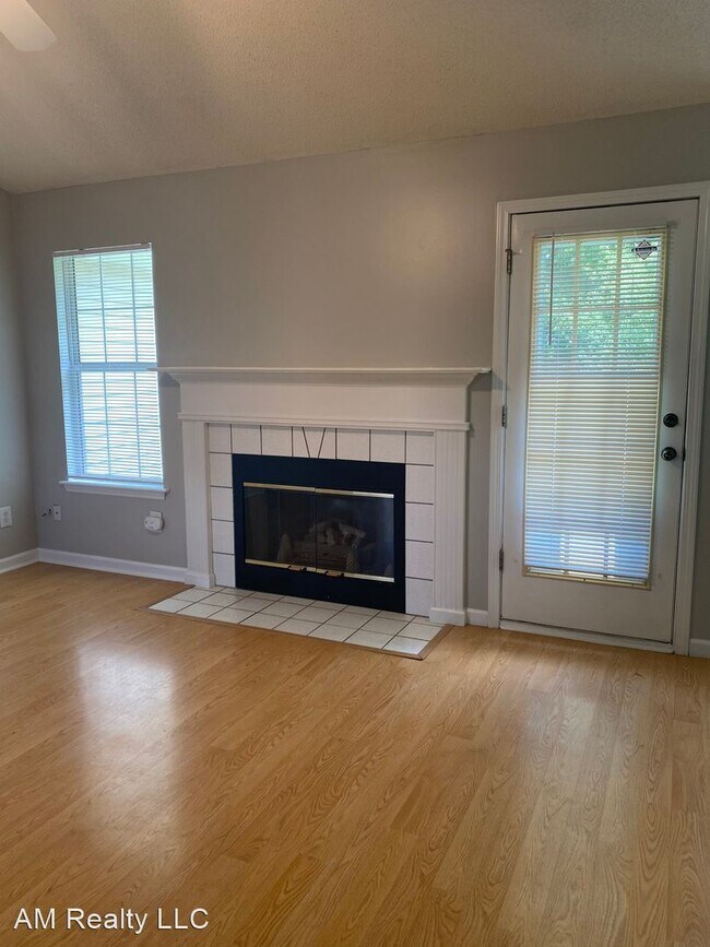 Foto del edificio - 3 br, 2 bath House - 4004 Brookforest Ln