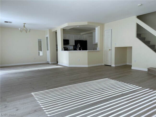 Foto del edificio - 9513 Arrowhead Falls Ct