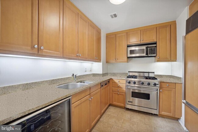 Foto del edificio - 1111 23rd St NW