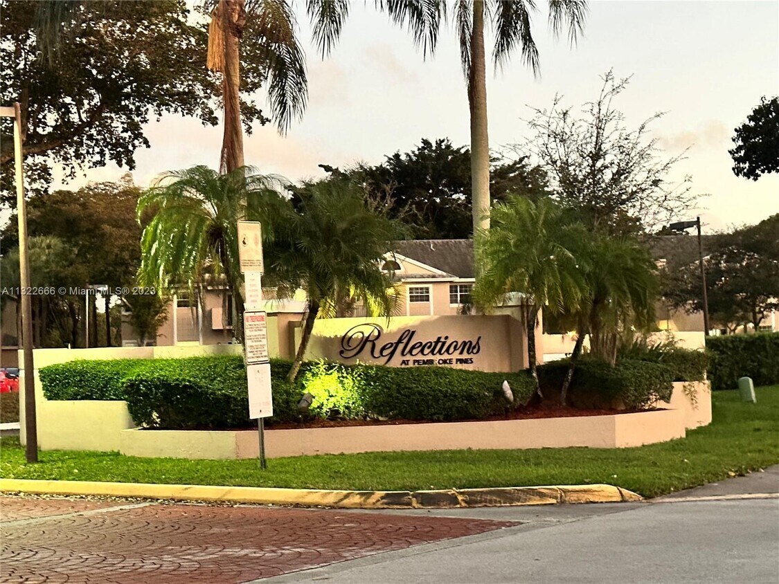 1821 NW 96th Terrace Unit 5O, Pembroke Pines, FL 33024 Condo for Rent