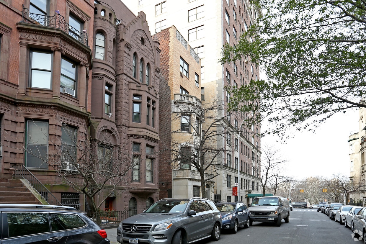 Primary Photo - 330 W 76th St
