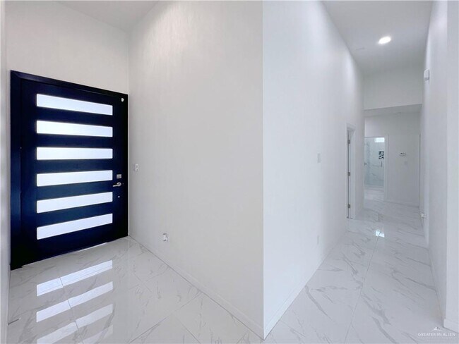 Foto del edificio - 29 E Kennedy Ave