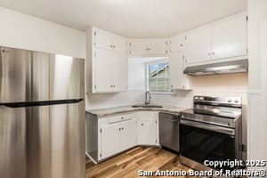 Foto del edificio - 123 Colton Dr