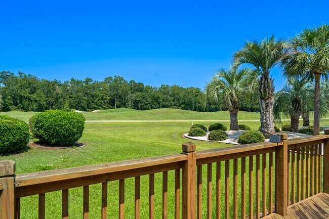 Foto del edificio - Golf Course Living Just Minutes from North Myrtle Beach – Long-Term Rental in Aberdeen