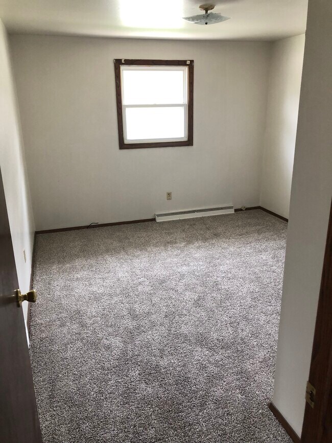 2306 Libal St, Green Bay, WI 54301 Townhouse for Rent in Green Bay