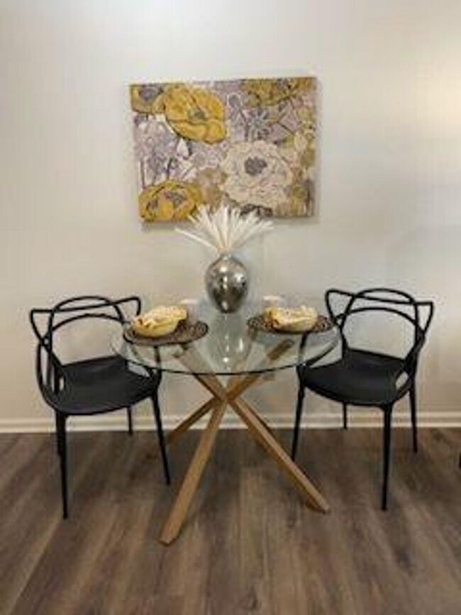 Foto del edificio - One bedroom rental in Bristol Tennesee