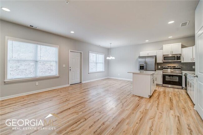 Building Photo - 8324 Triple Crown Dr