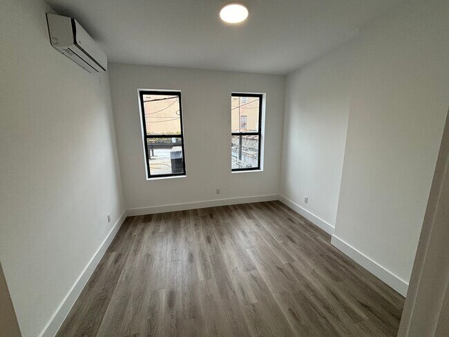 Building Photo - 353 Knickerbocker Ave