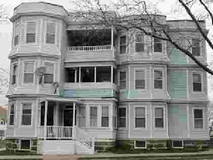 Primary Photo - 766-768 Brock Ave